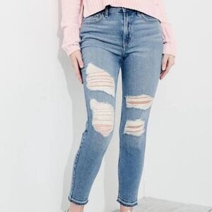 Hollister NWOT High Rise Skinny Crop 30/11